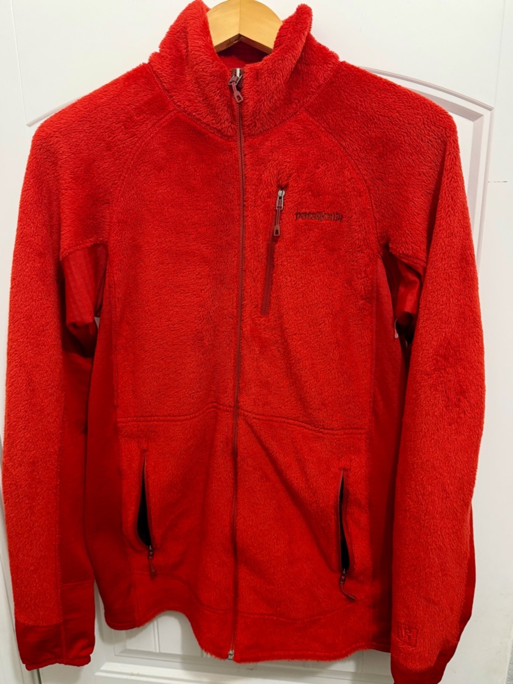 2016 Patagonia R2 Men’s Jacket, Size L, Red Polartec Thermal Pro Fleece, 25138